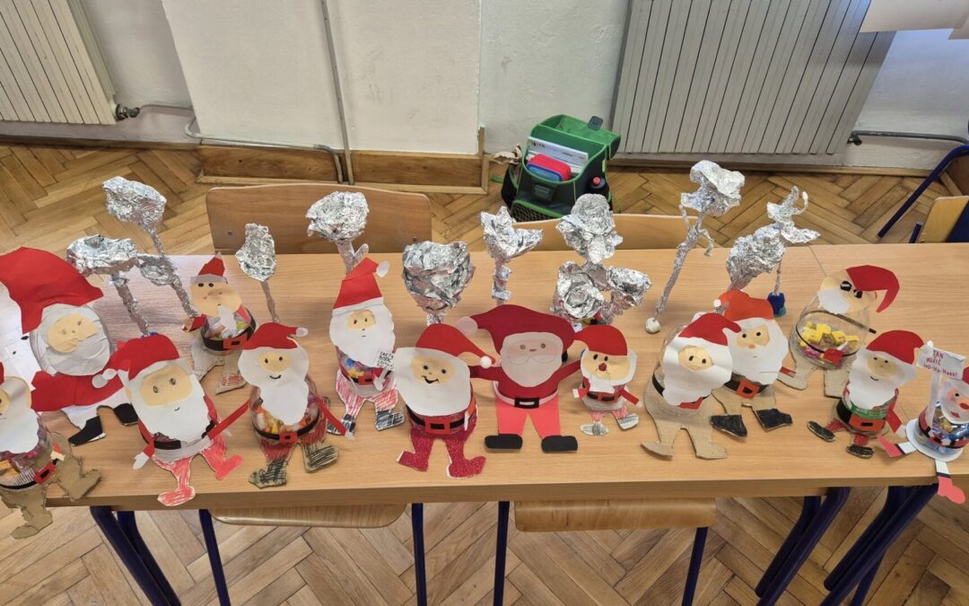 Modelirajmo, oblikujmo, gradimo, igrajmo se