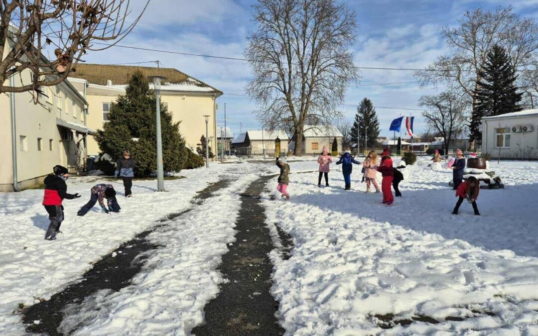 Zimske radosti u 2.razredu